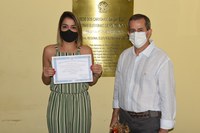 Luma Rodrigues Nunes Ferreira (representando Suellenn Fisioterapeuta) e Grimaldo Souza