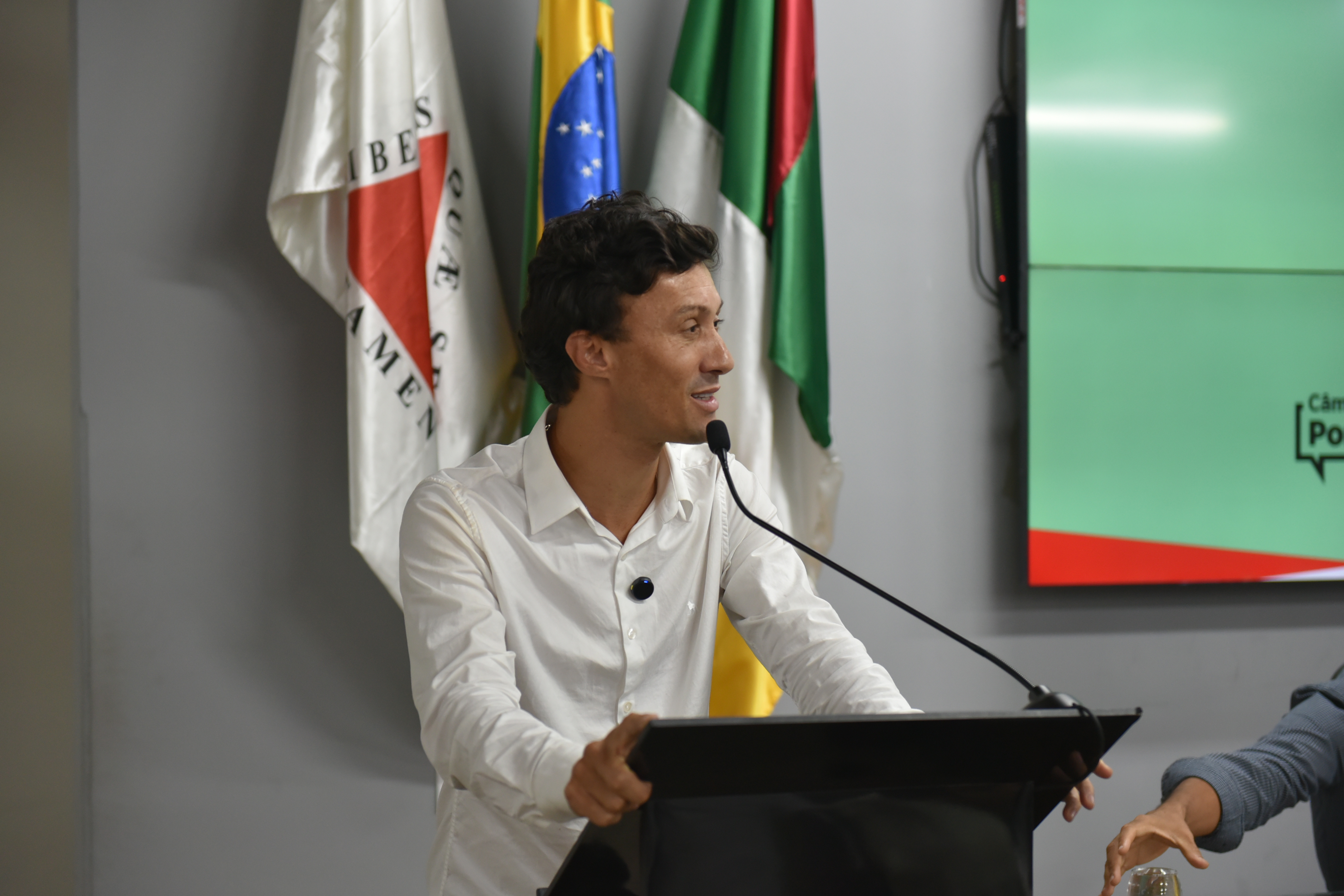  Aquisição de fardas para agentes de trânsito motiva requerimento à Prefeitura