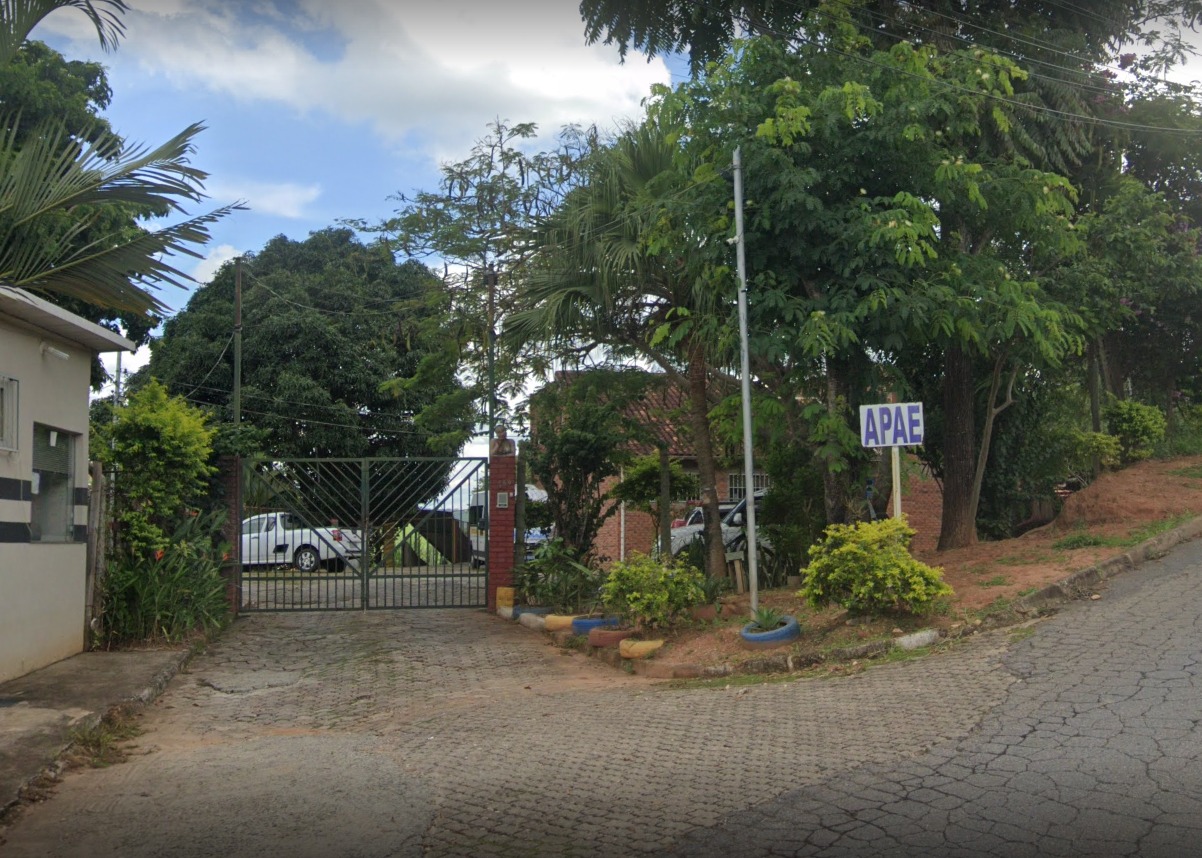 Câmara aprova Projeto de Lei que repassa recursos e cede veículo à Apae 