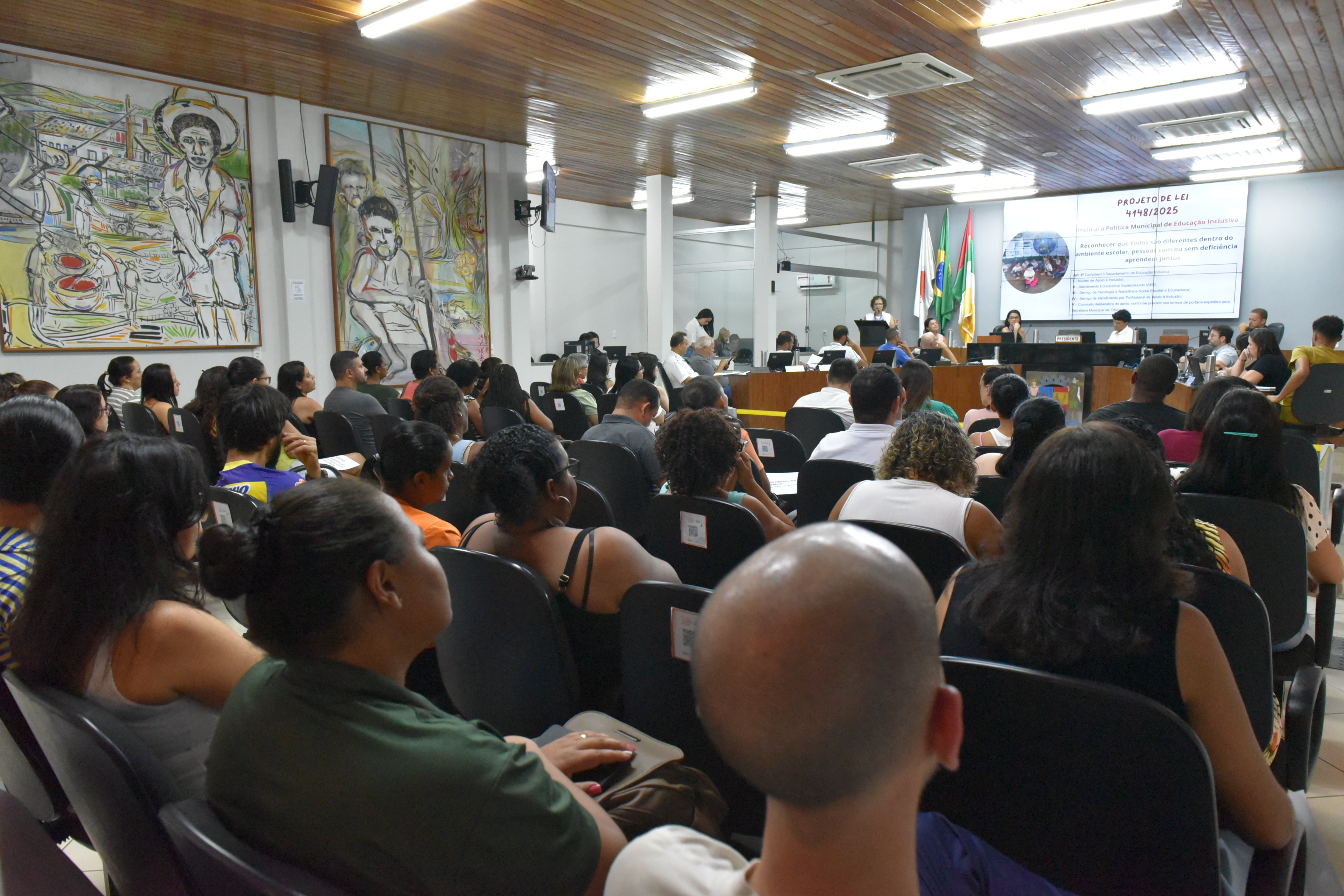 Câmara debate com a população sobre educação inclusiva em Ponte Nova