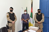 Comandante da 21ª Cia. Ind. da Polícia Militar visita a Câmara