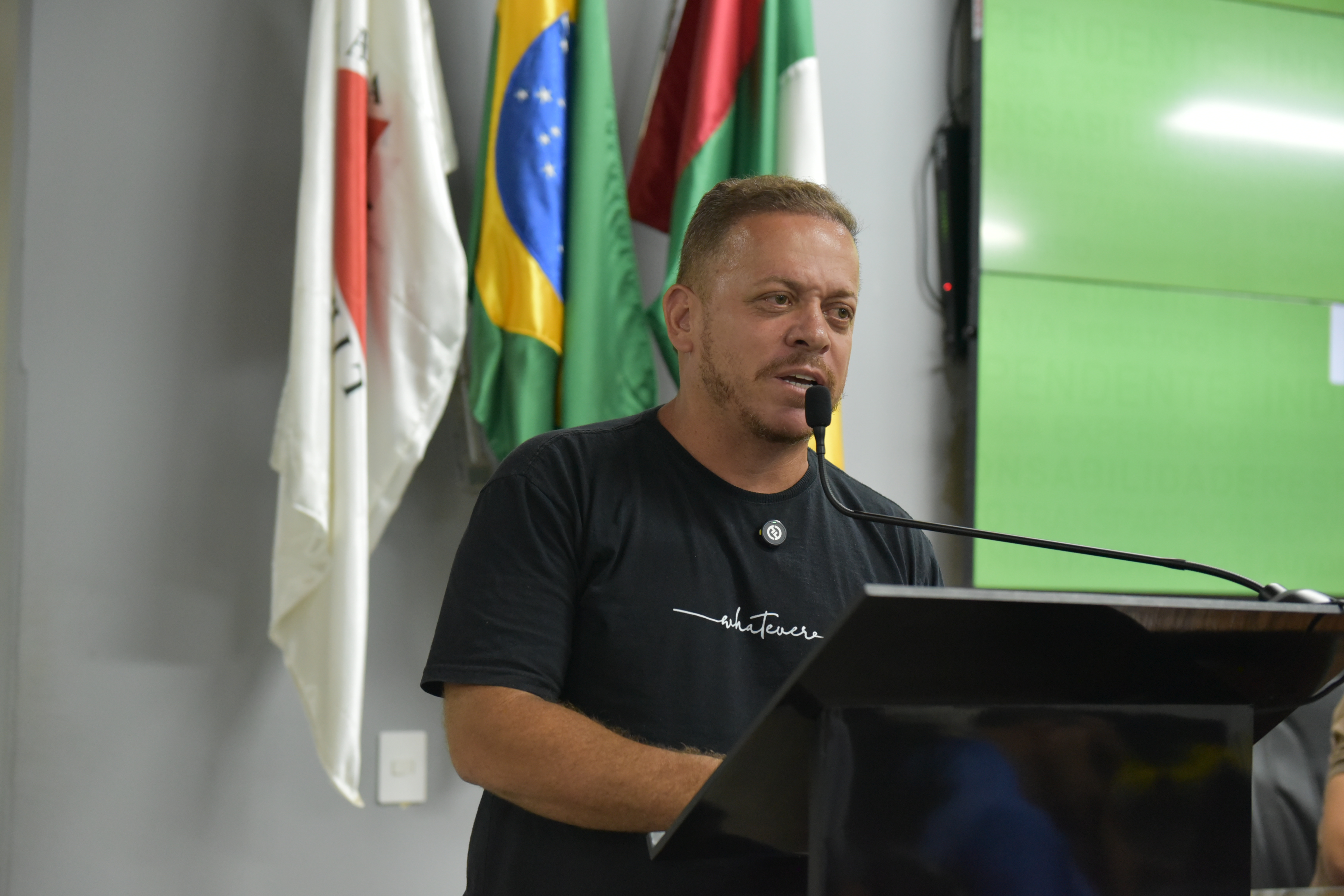 Dados sobre área do futuro local do novo PSF do Primeiro de Maio são requeridos