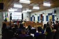 Escola do Legislativo realiza plenária municipal do Parlamento Jovem 2023