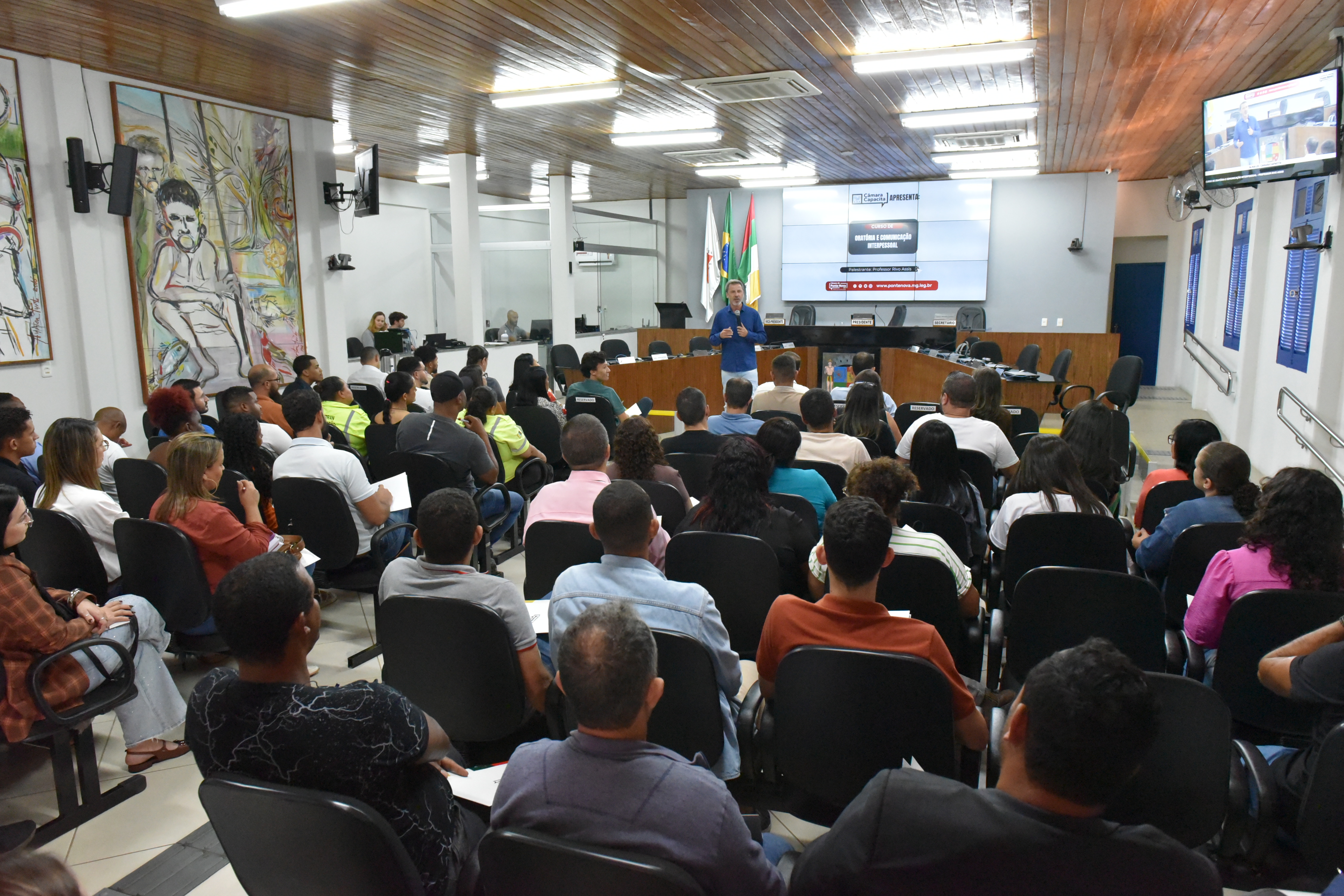 Participantes de nove municípios marcam presença na estreia do Câmara Capacita