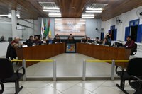 PL que autoriza contratação de enfermeiros começa a ser analisado na Câmara
