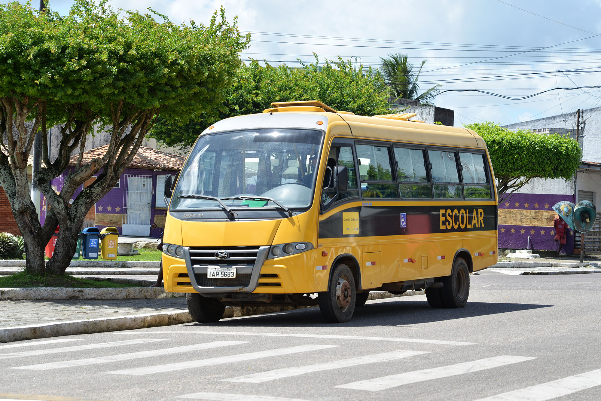 PL que fixa idade máxima de 15 anos para veículos de transporte escolar começa a ser analisado