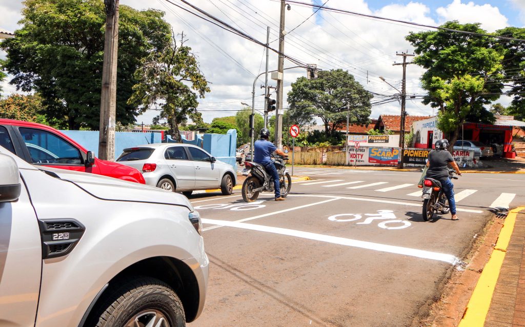 PL que implanta áreas de espera para motociclistas próximas a semáforos começa a tramitar na Câmara
