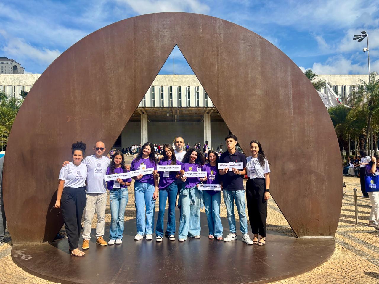 Ponte Nova marca presença na Plenária Estadual do Parlamento Jovem na ALMG