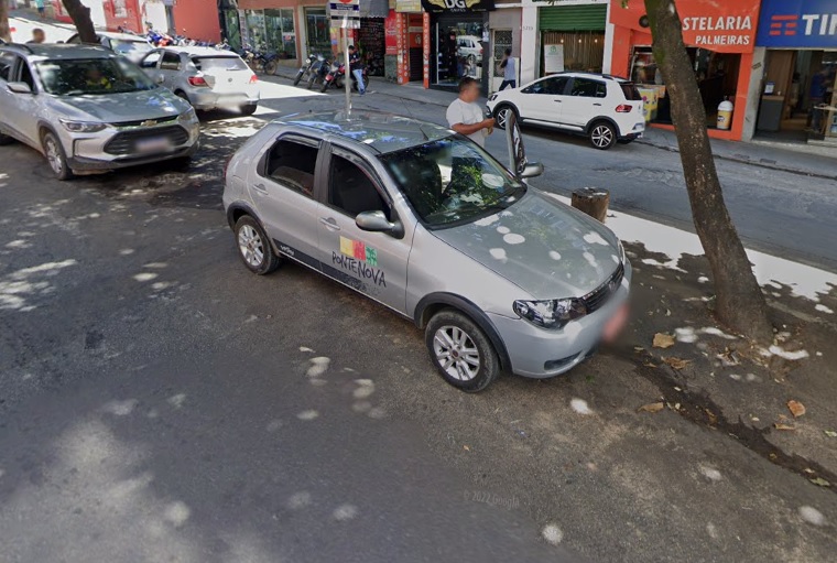 Requeridas informações sobre transferência de placa de táxi