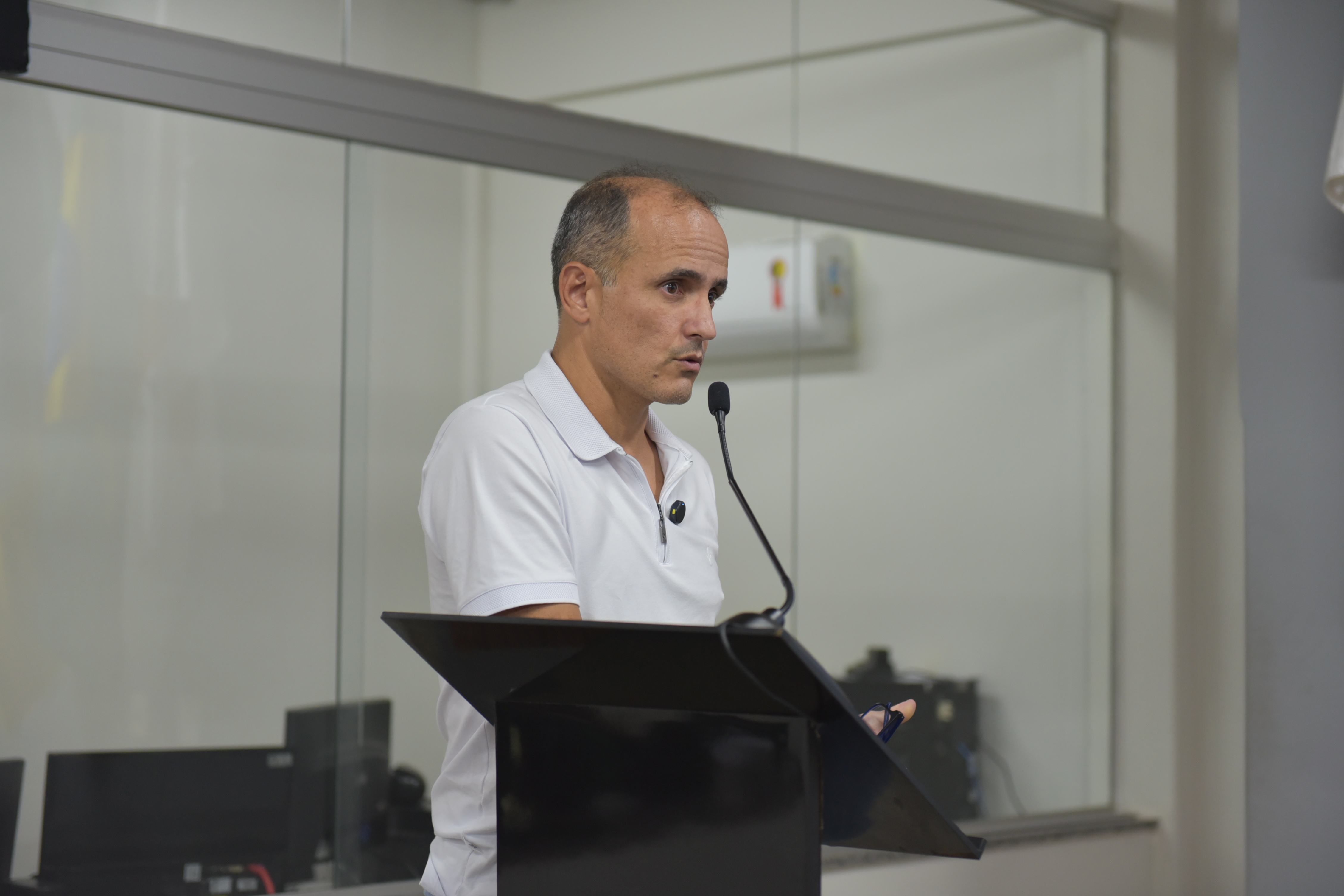 Serviço de odontologia na rede municipal de saúde é tratado na Tribuna Livre