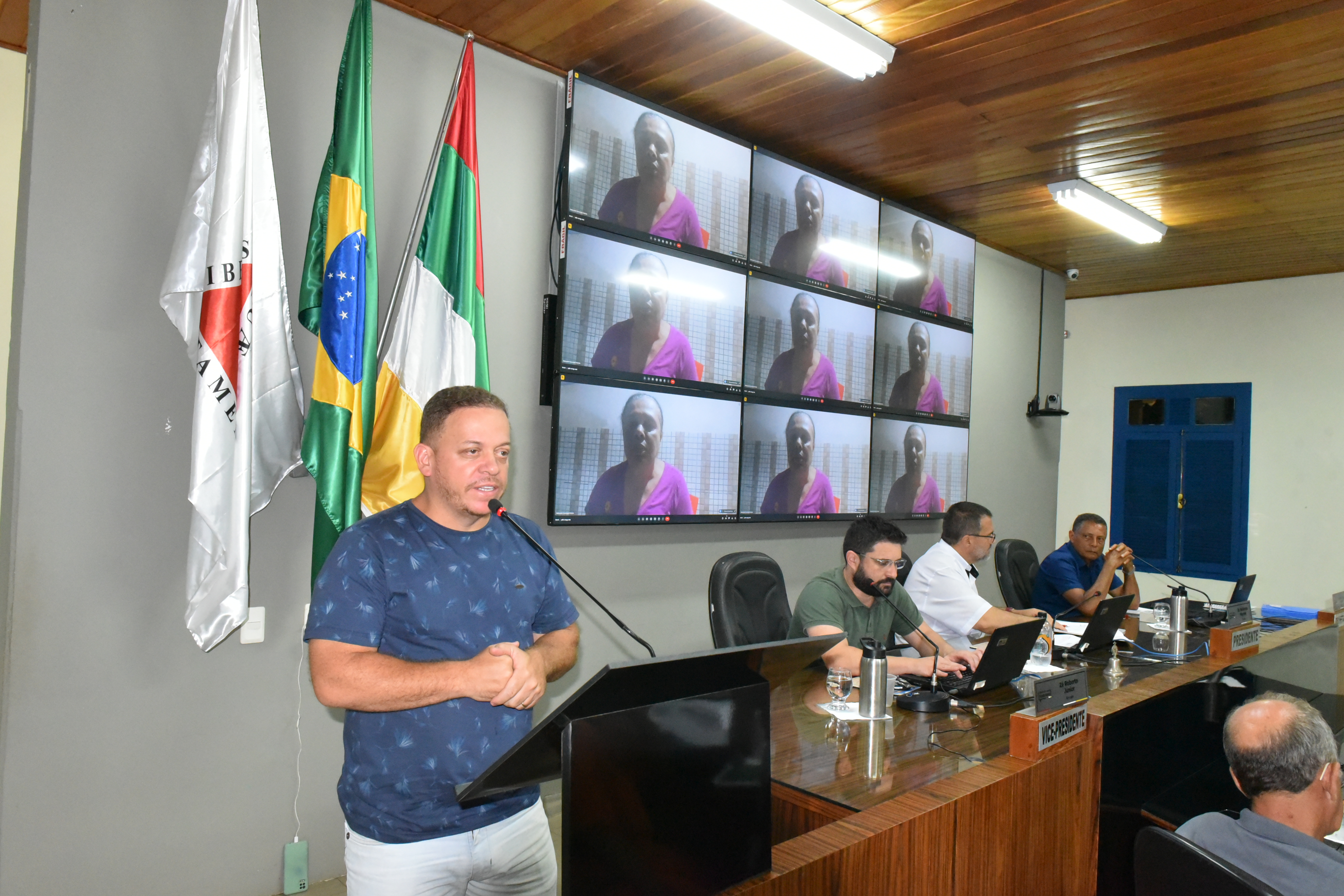 Vereador agradece ao Executivo intervenções e informa troca de lâmpadas