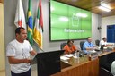 Vereador pede limpeza do Ribeirão Vau-Açu e operação tapa-buracos Vereador pede limpeza do Ribeirão Vau-Açu e operação tapa-buracos