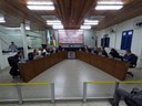 Vereadores aprovam alterações em órgãos da Prefeitura e em Protocolo da Aris-ZM Vereadores aprovam alterações em órgãos da Prefeitura e em Protocolo da Aris-ZM
