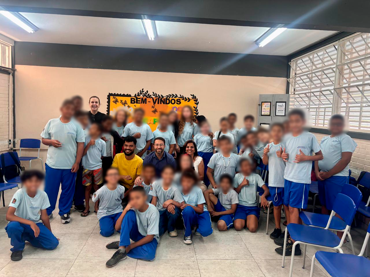 Vereadores visitam escola e conversam com alunos sobre o papel do Legislativo