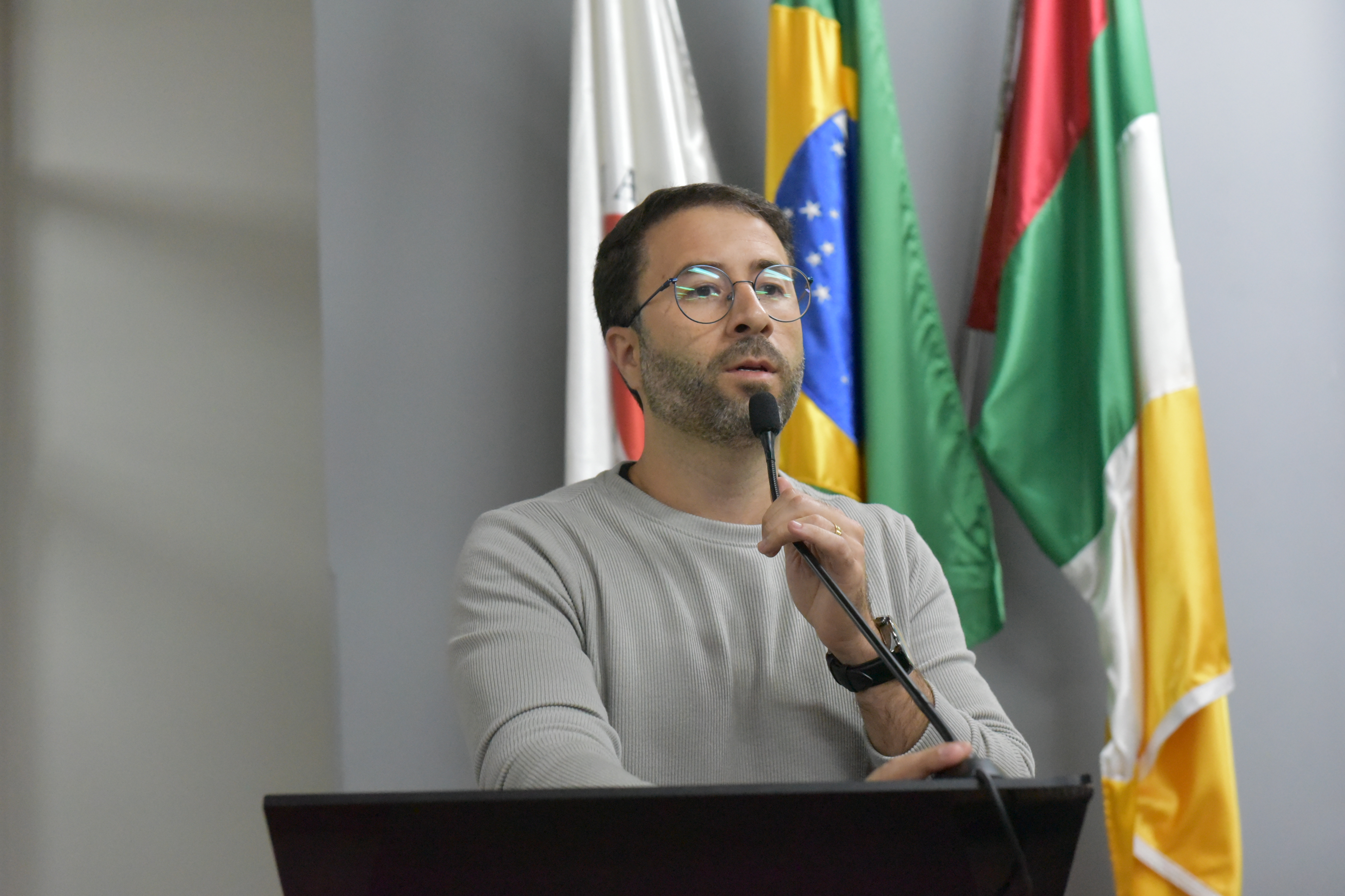 Vereador requer à Prefeitura informações sobre restauração do Pontilhão